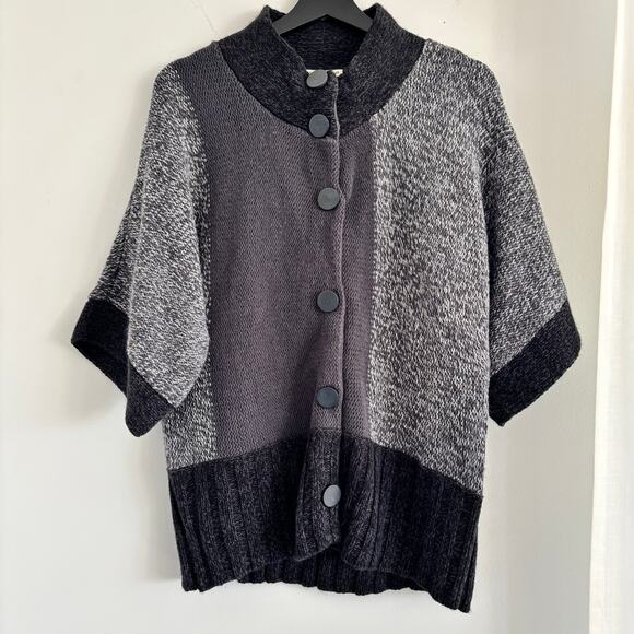 Carolyn Taylor Color Block Cardigan Size XL Button Up Short Sleeve Sweater - Picture 6 of 6